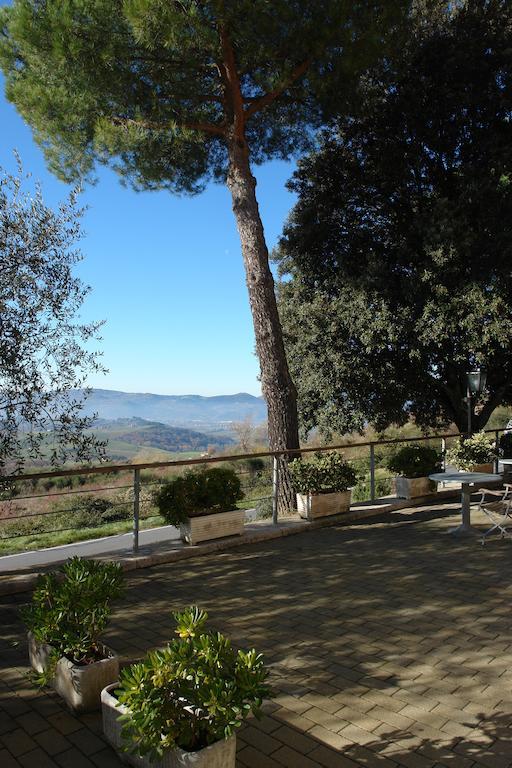 Hotel Il Castellaccio Piccione Luaran gambar