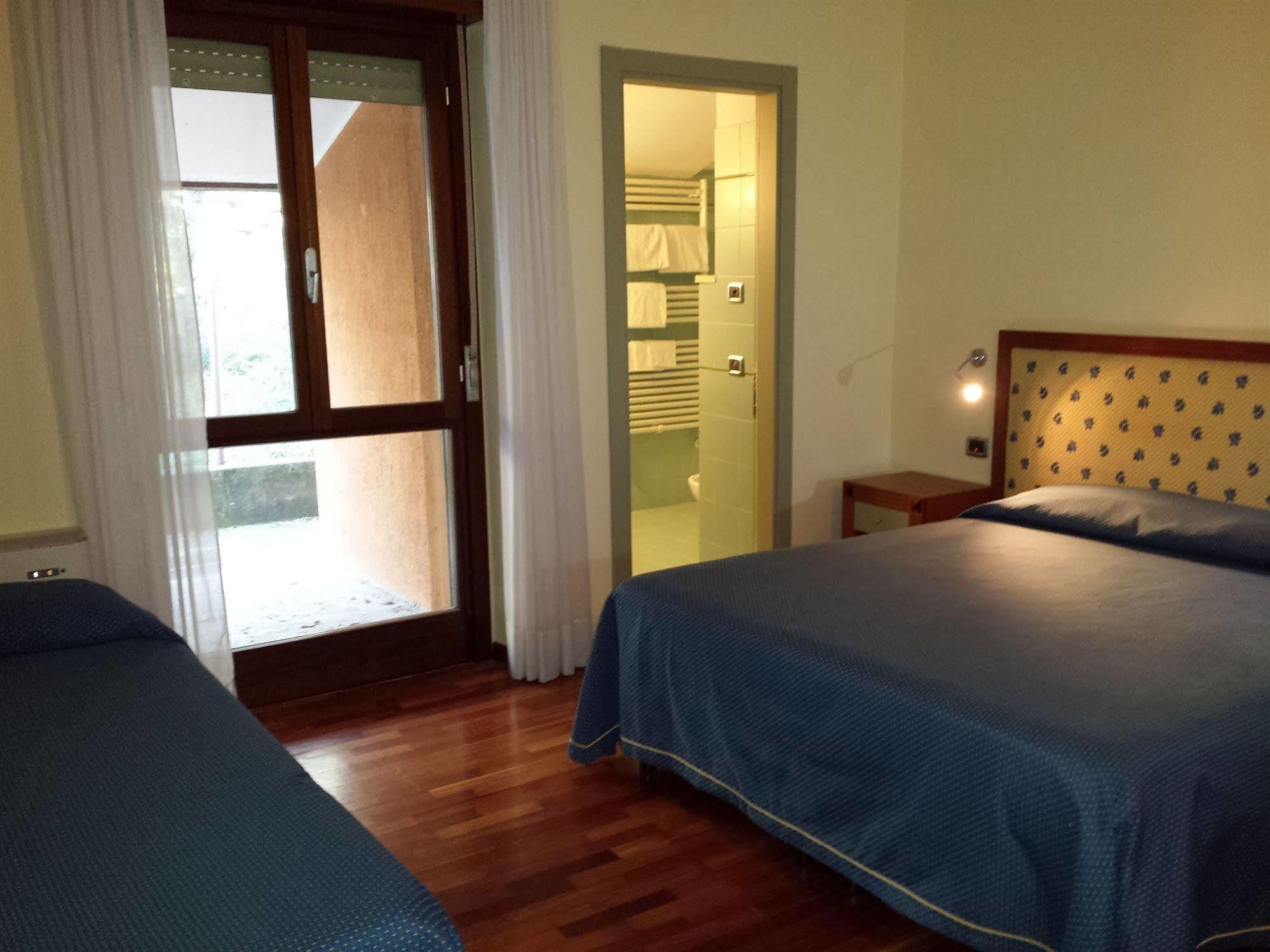 Hotel Il Castellaccio Piccione Luaran gambar